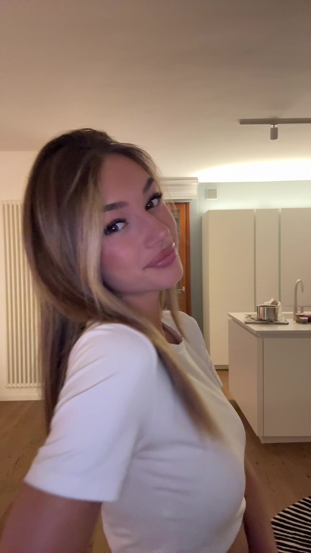 @𝑬𝑳𝑬𝑵𝑨