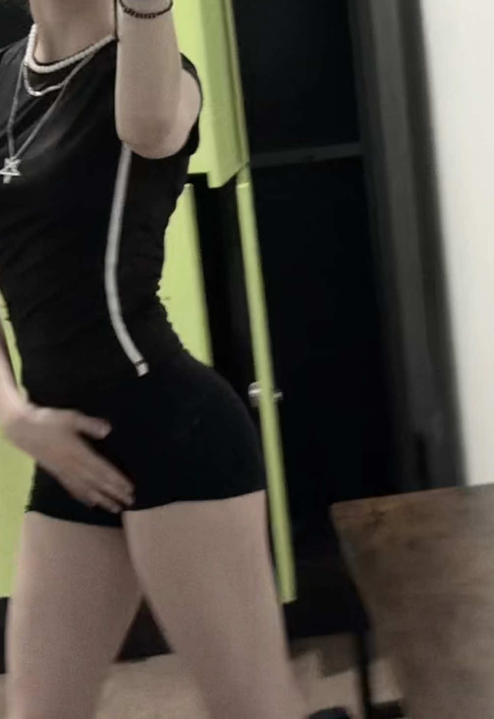 @shiny_vampp