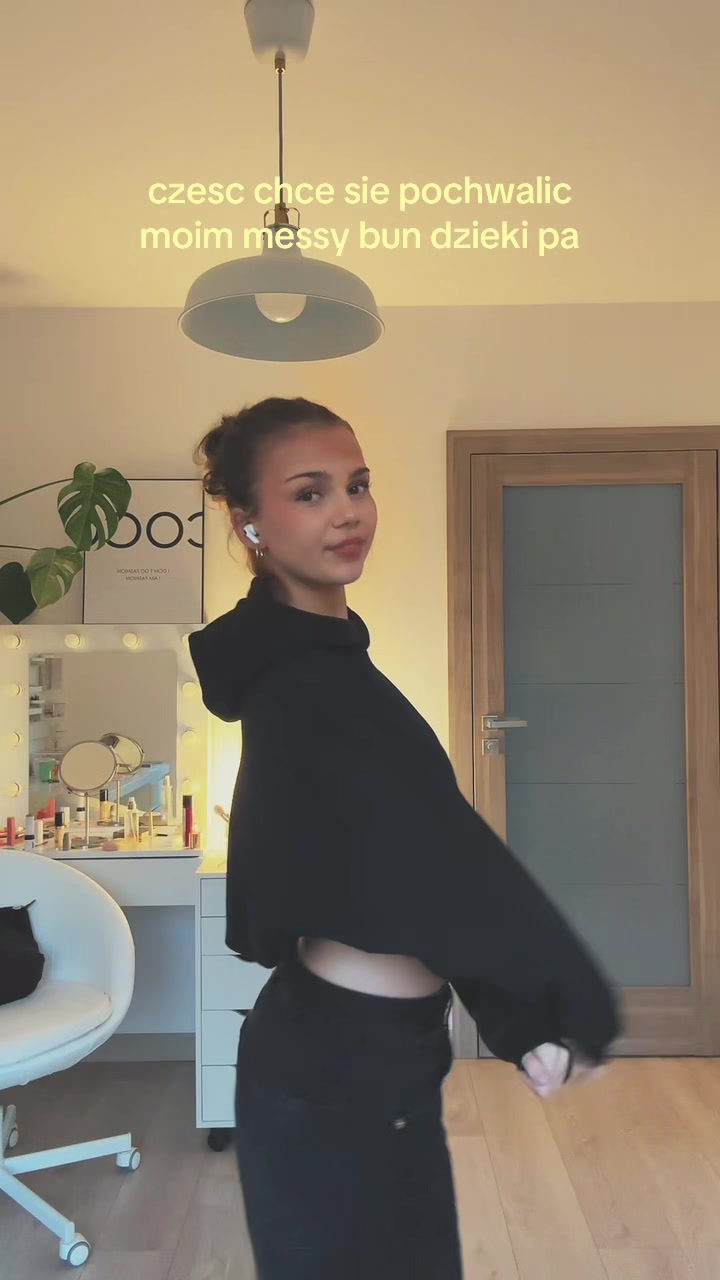 @𝑯