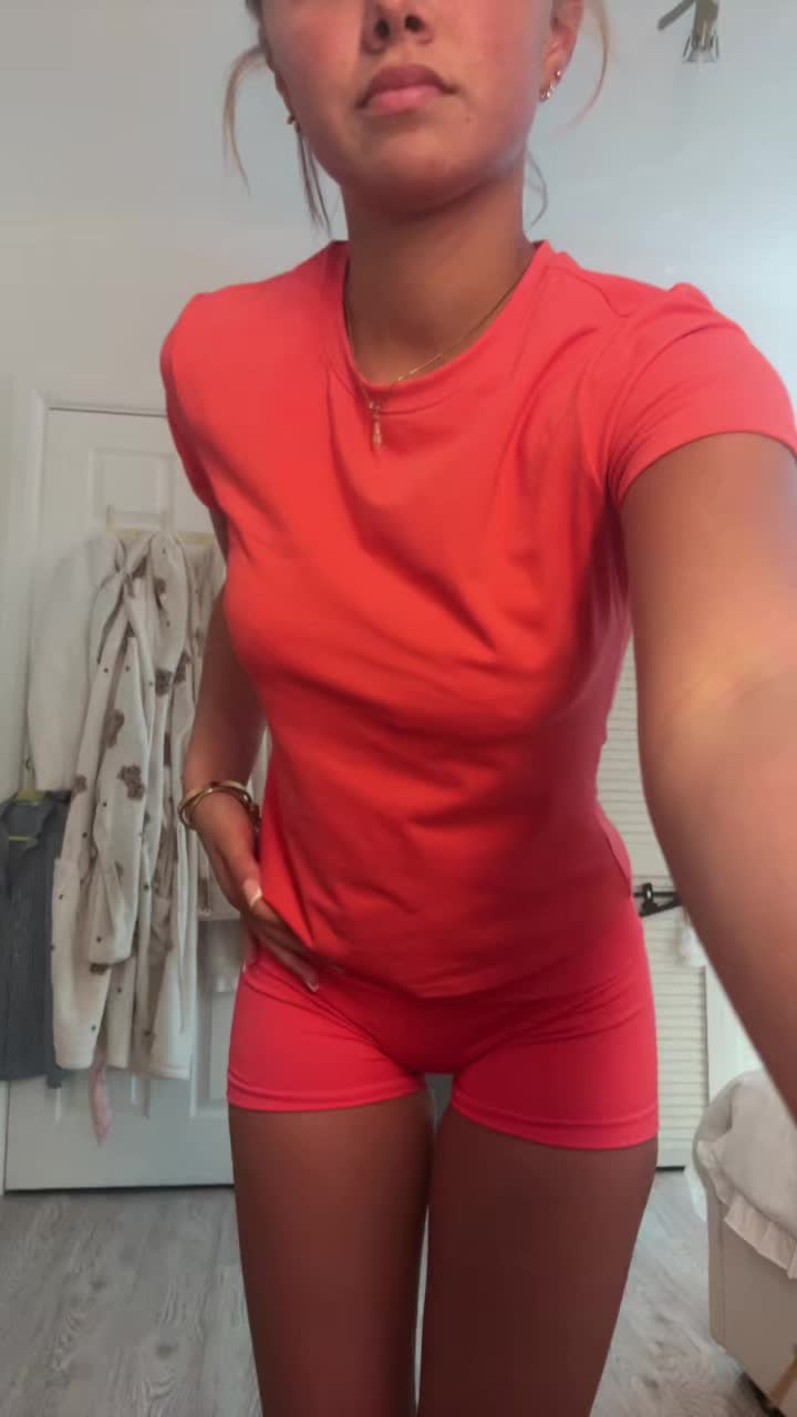 @Aniyspammiieeee