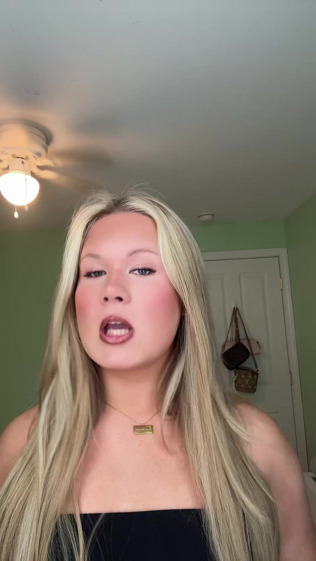 @Isabella