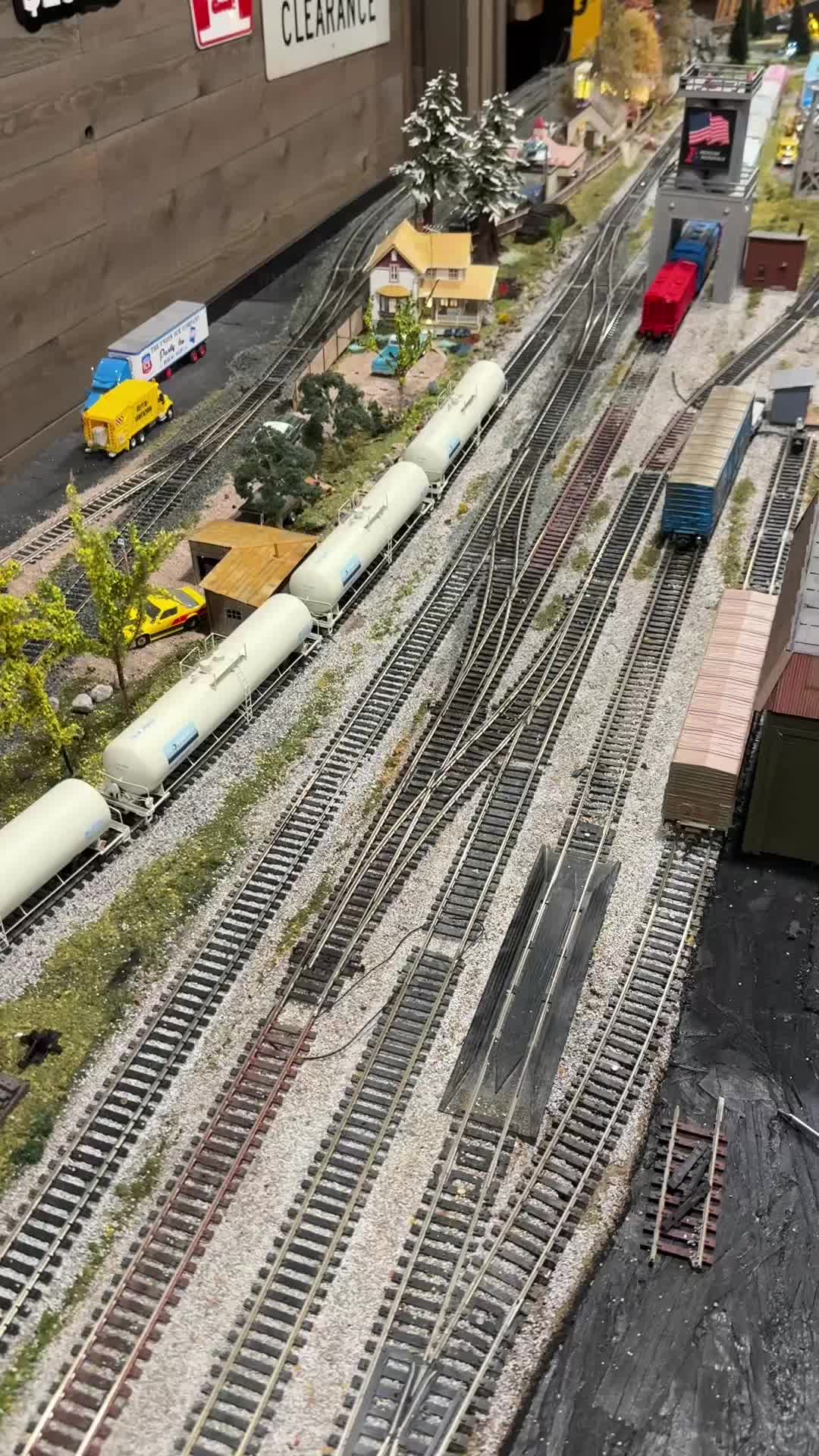 @BigBoysTrainToys