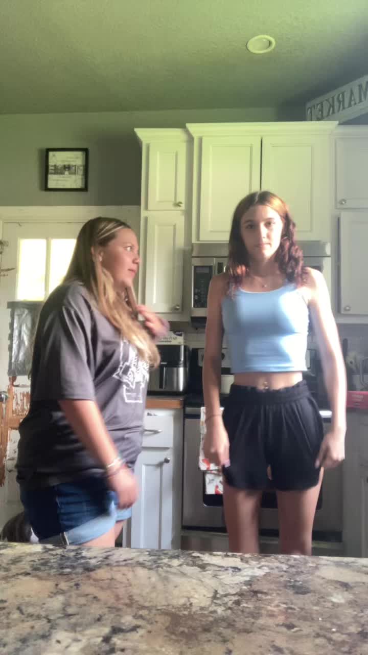 @yofav_livy21