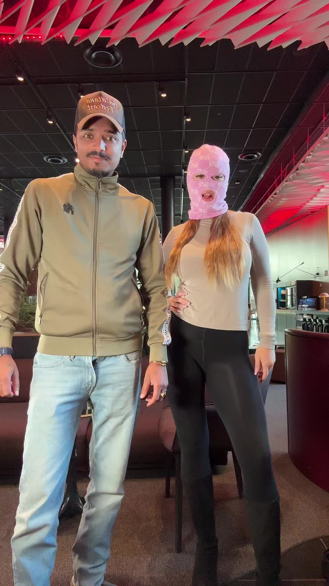 @Fröken
