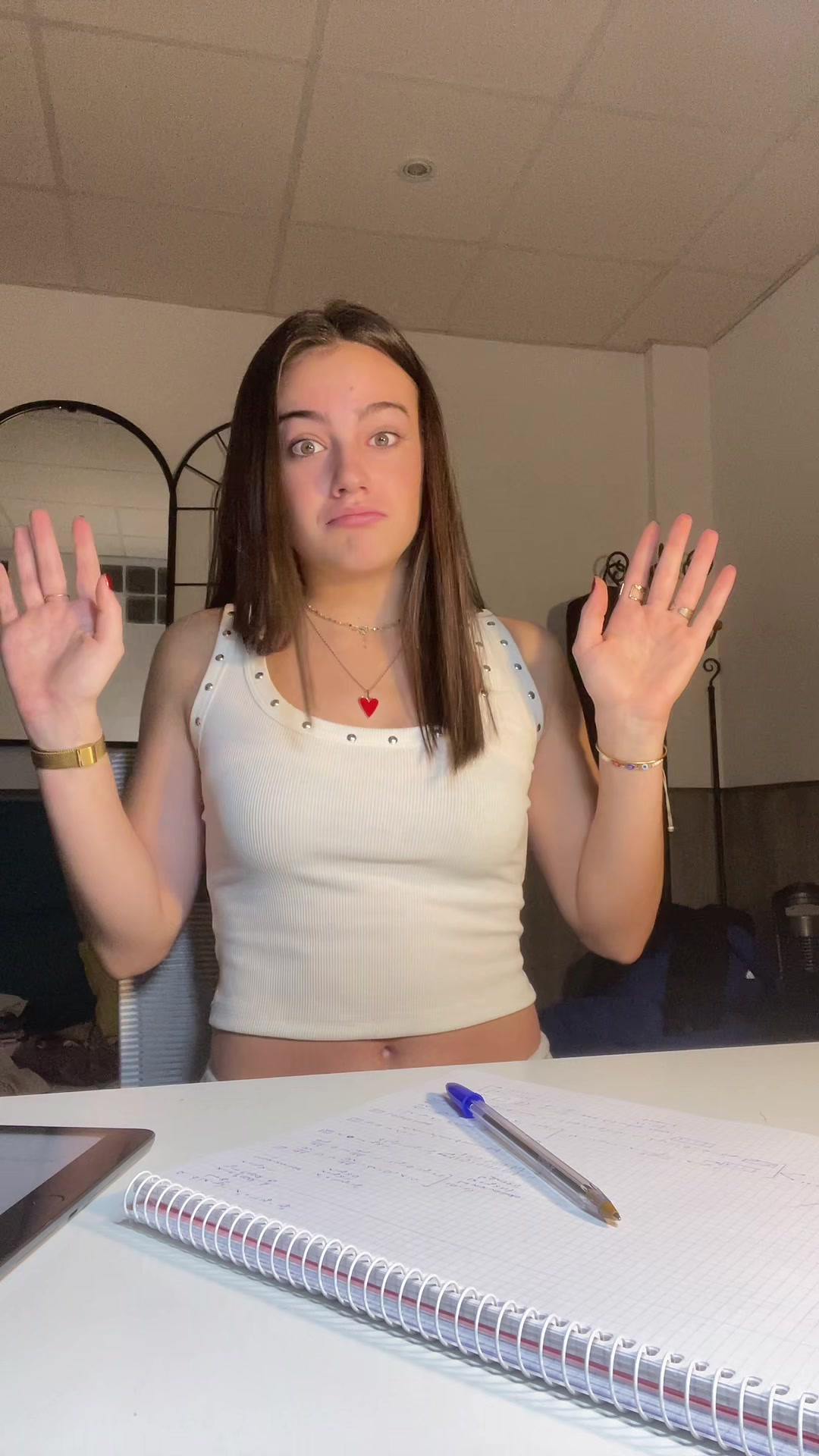 @laurabellmont