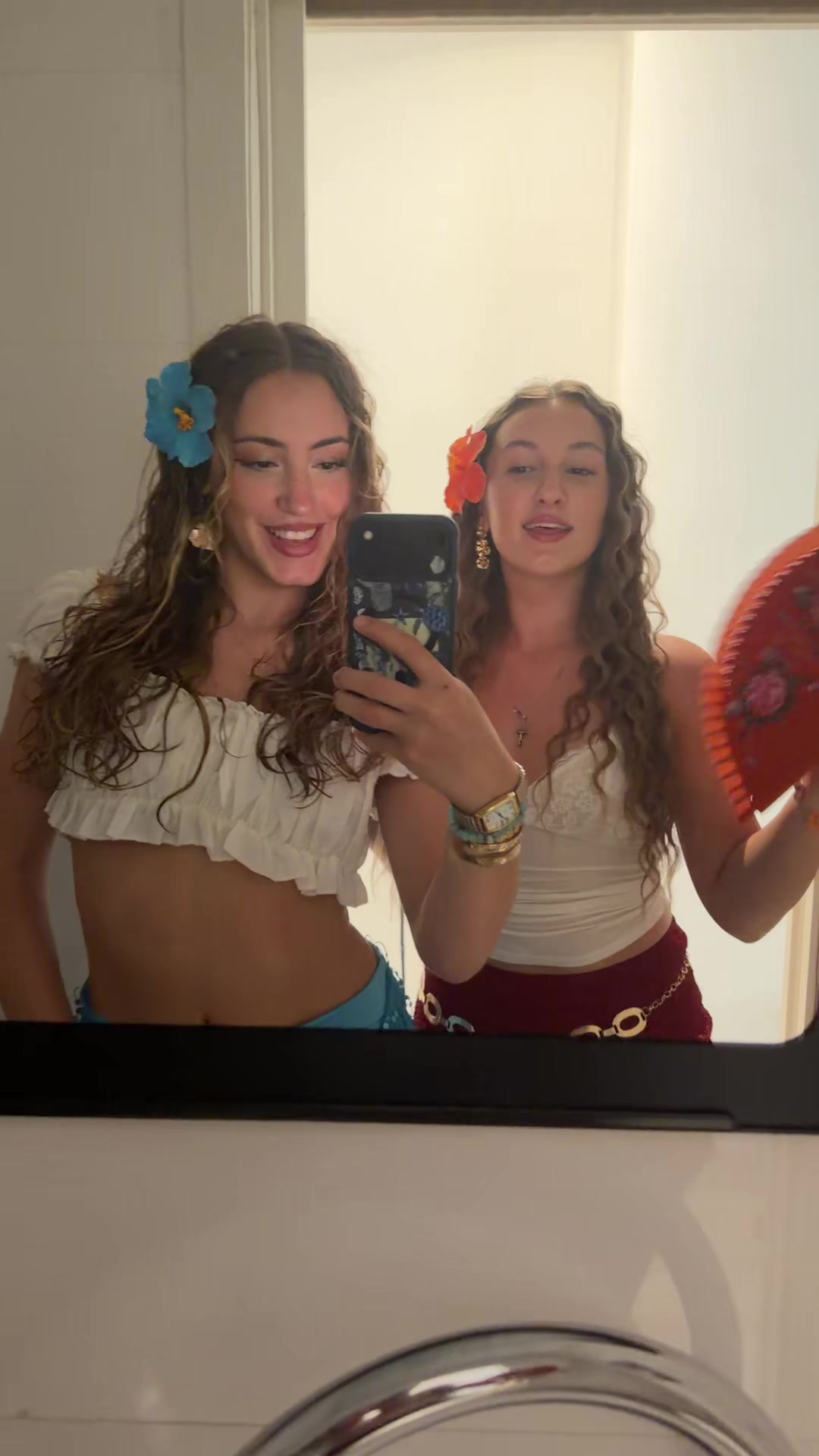 @емилија 🌞🌺🌊