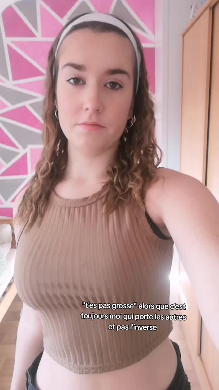 @𝐍𝐨𝐞𝐦𝐢𝐞'