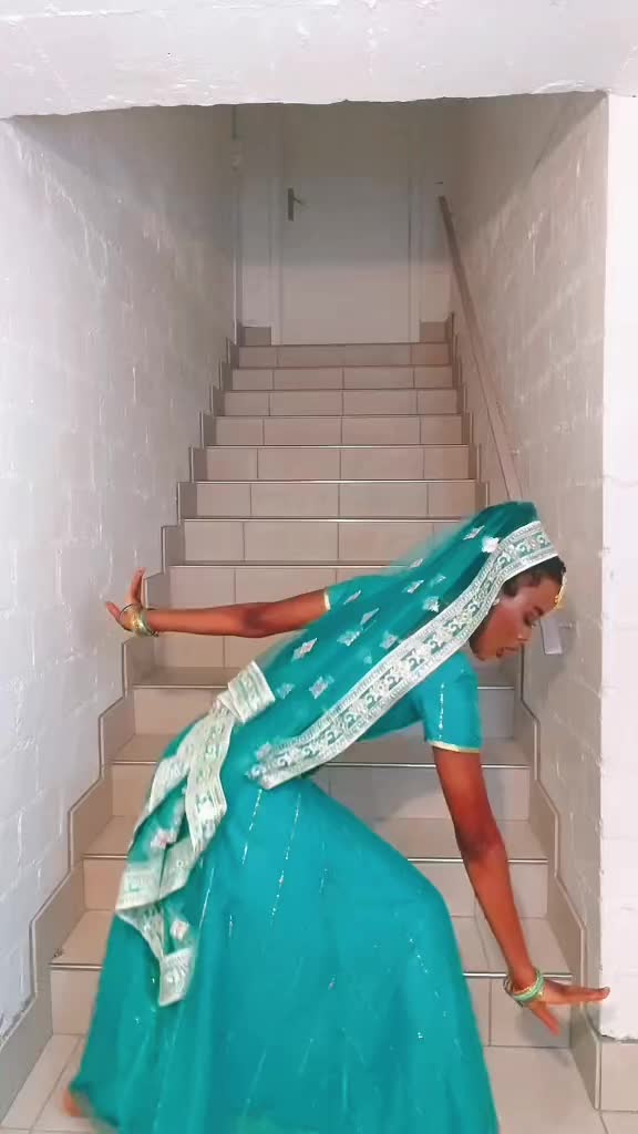 @Afrodesi🇳🇬🇮🇳