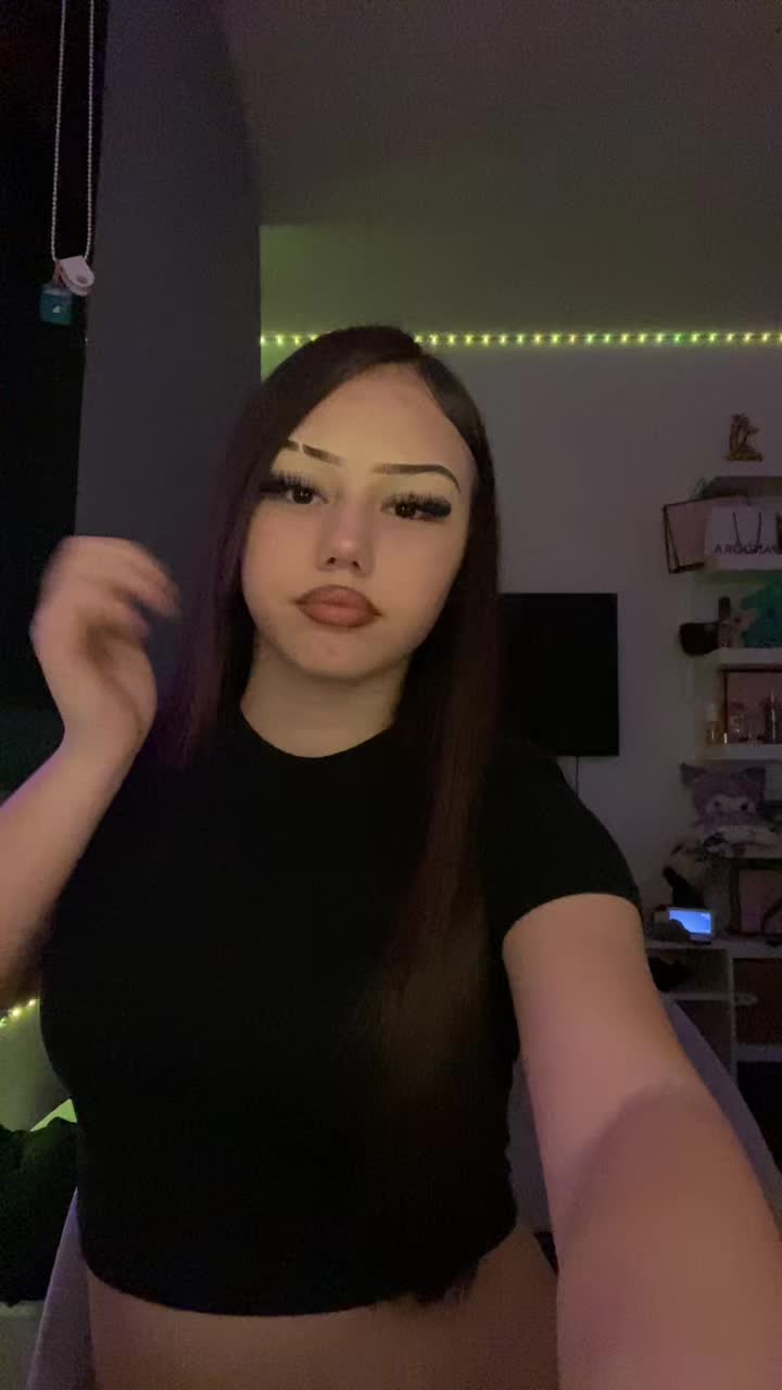@👻