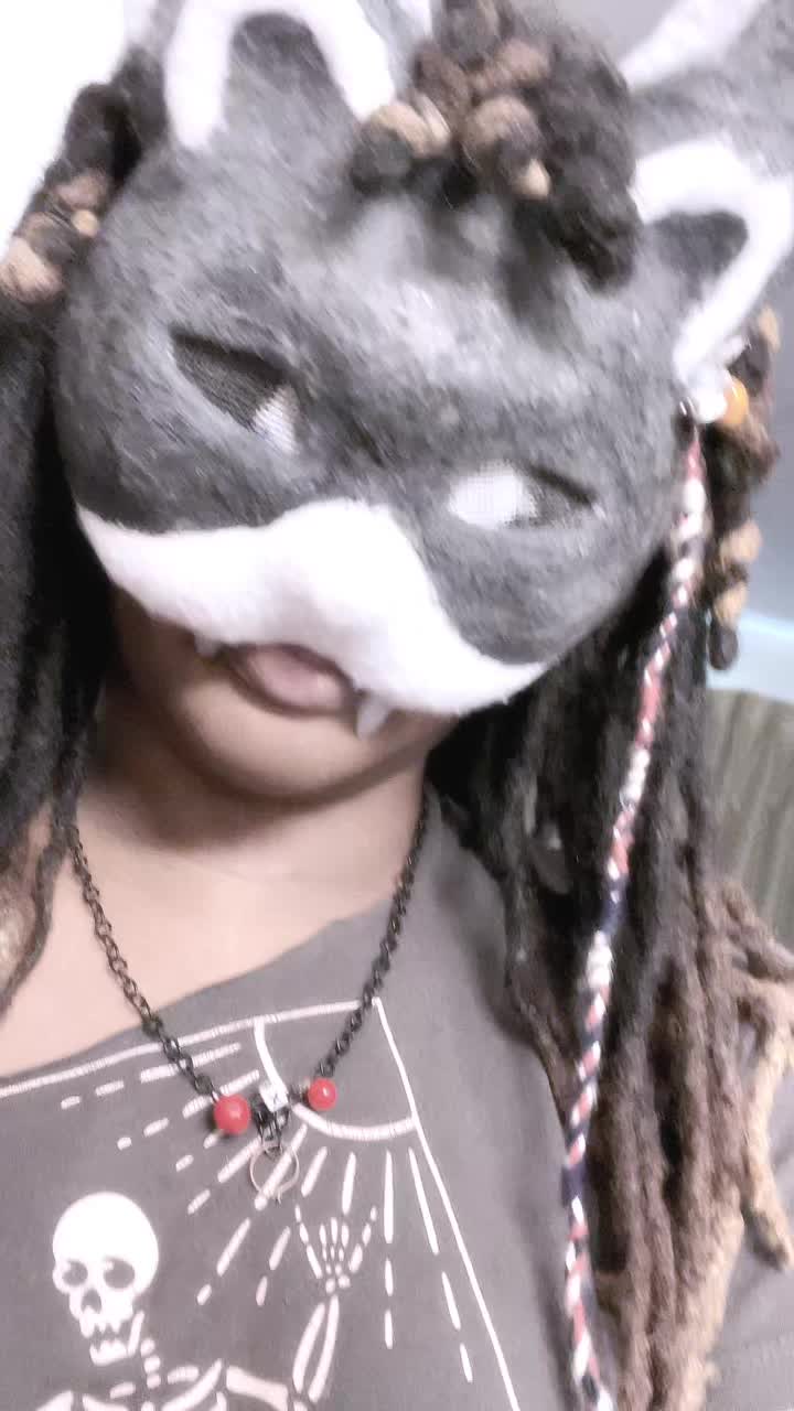 @strawberry._.paws0