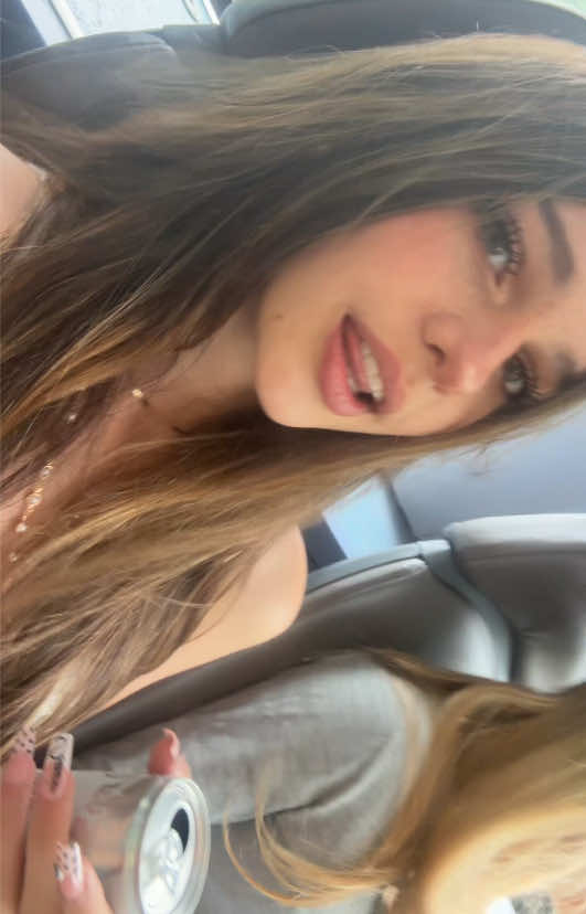 @🦇