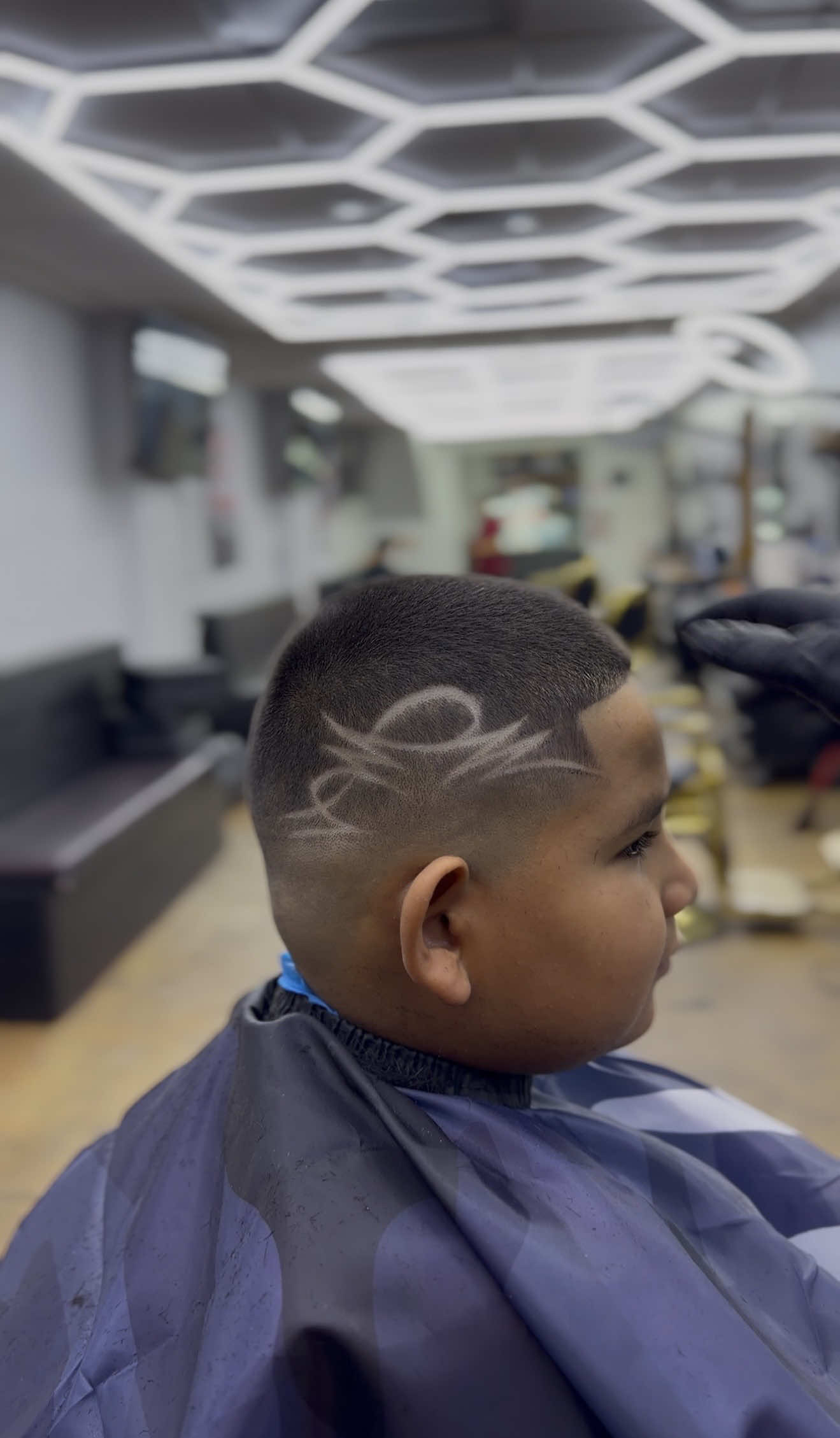 @Jisai Barber