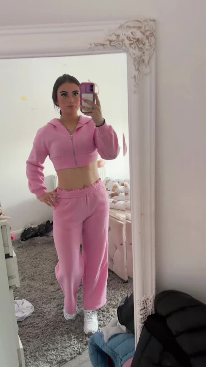 @𝒦𝒶𝓎𝓁𝒶𝓂𝓊𝓇𝓇𝒶𝓎👸🏽😚