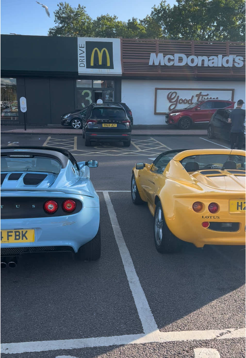 @Dreamsupercarsdaily