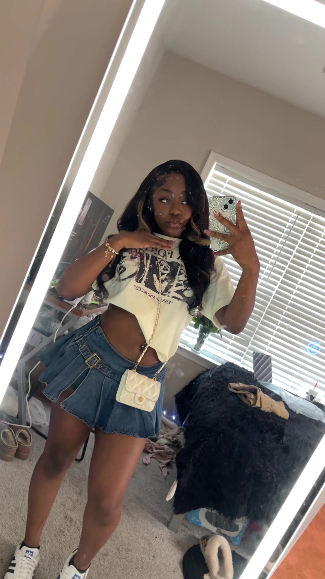 @nikiatkll 👈🏾