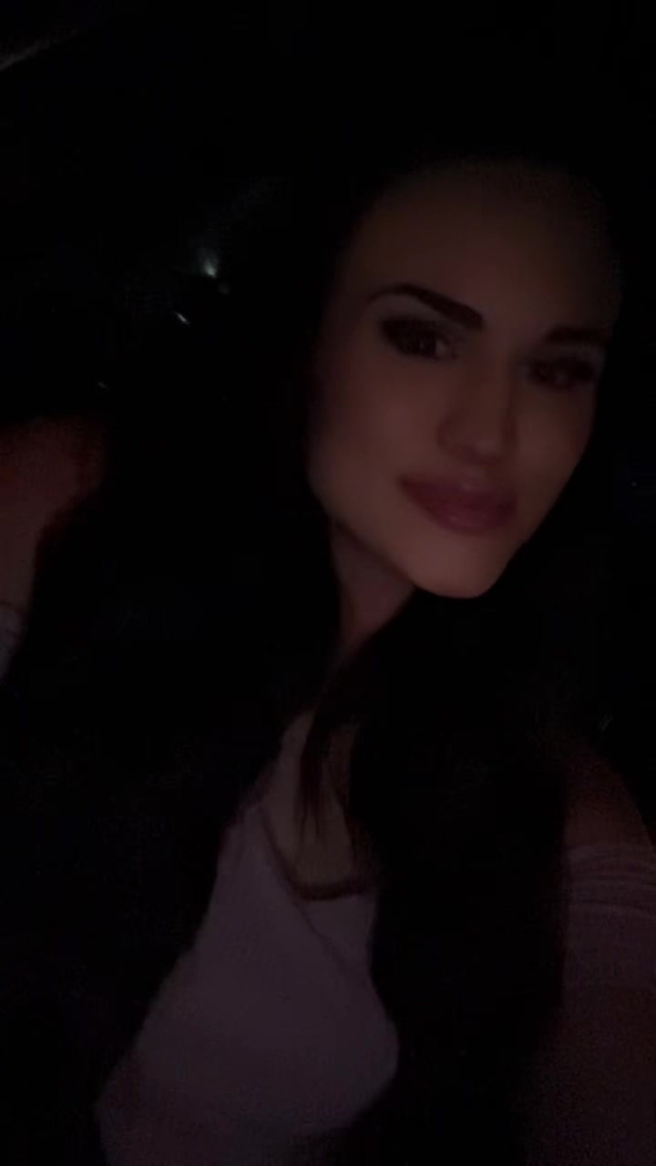 @Tori_Elizz