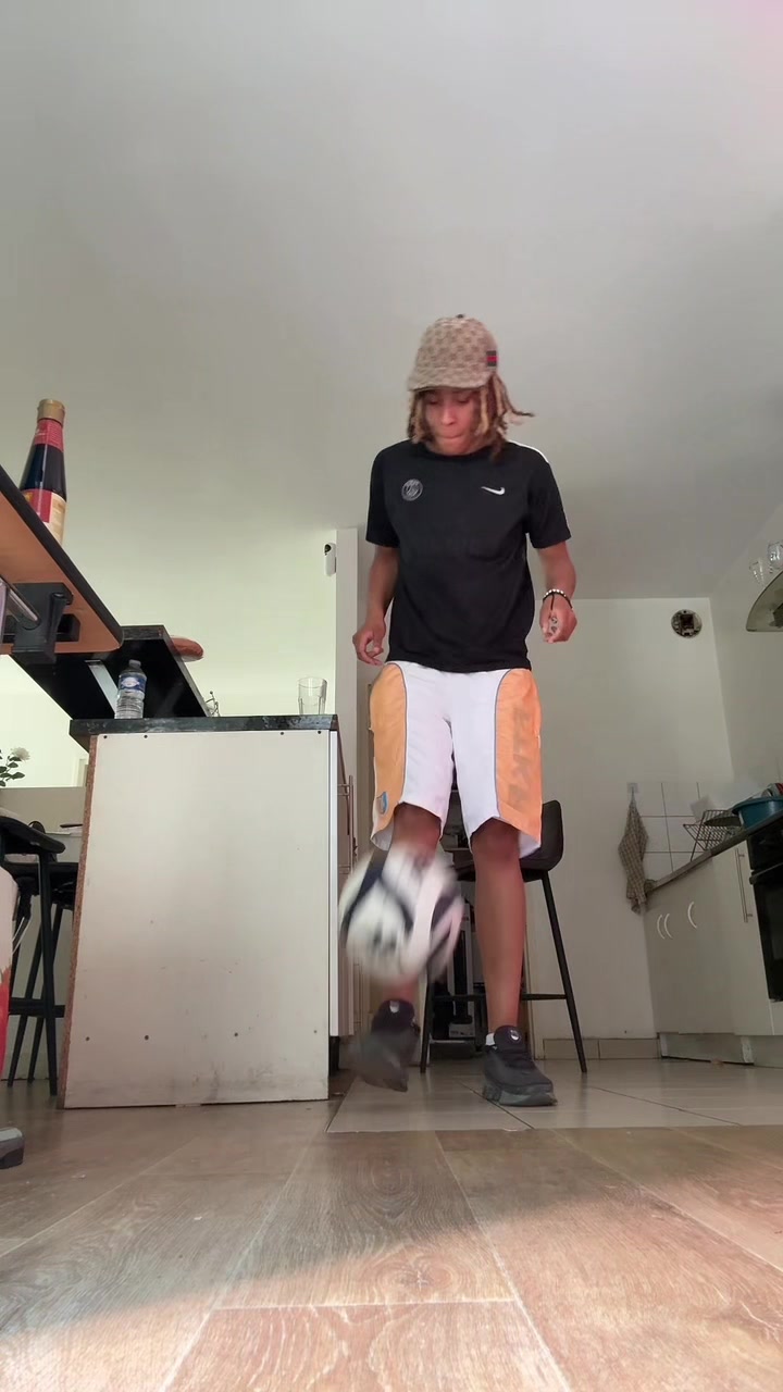 @Niako🇲🇶