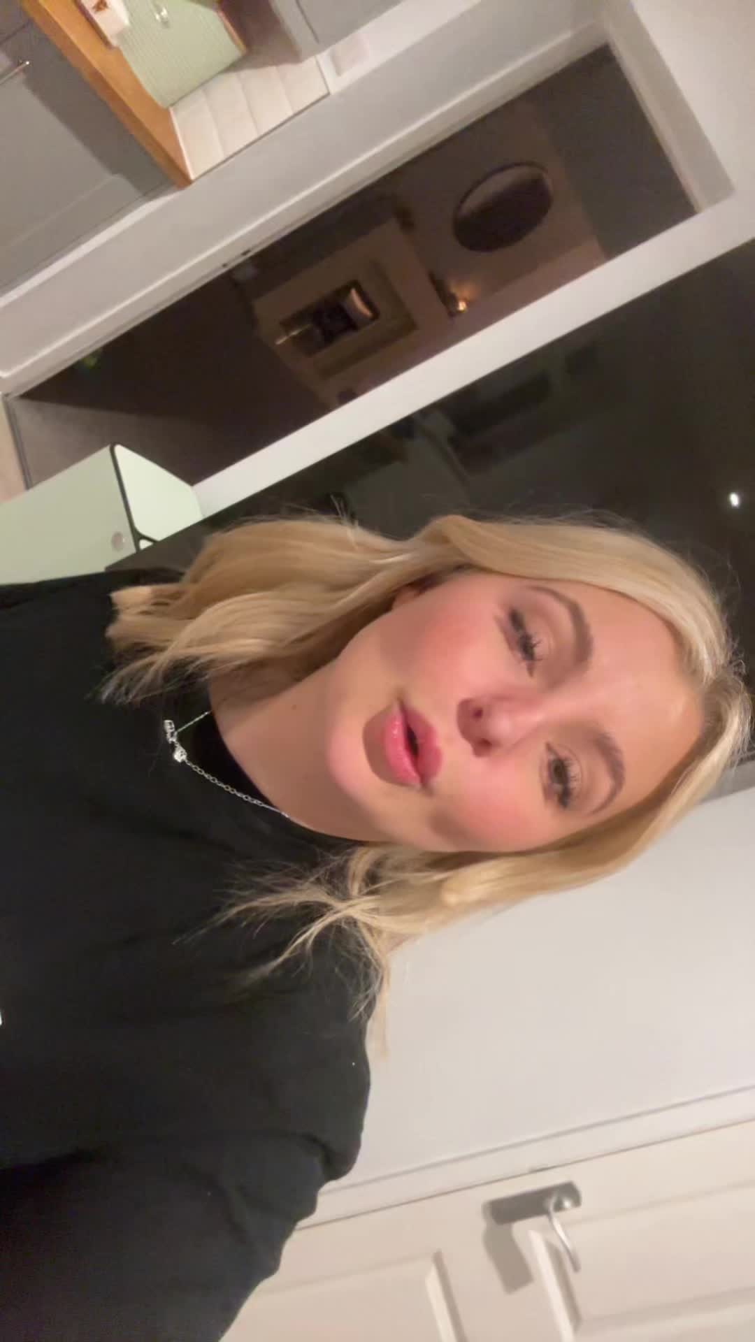 @caitplattx