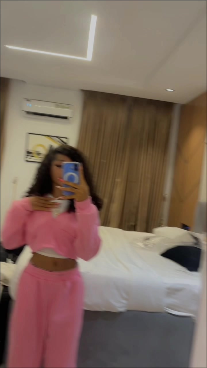 @SONIA๐ค