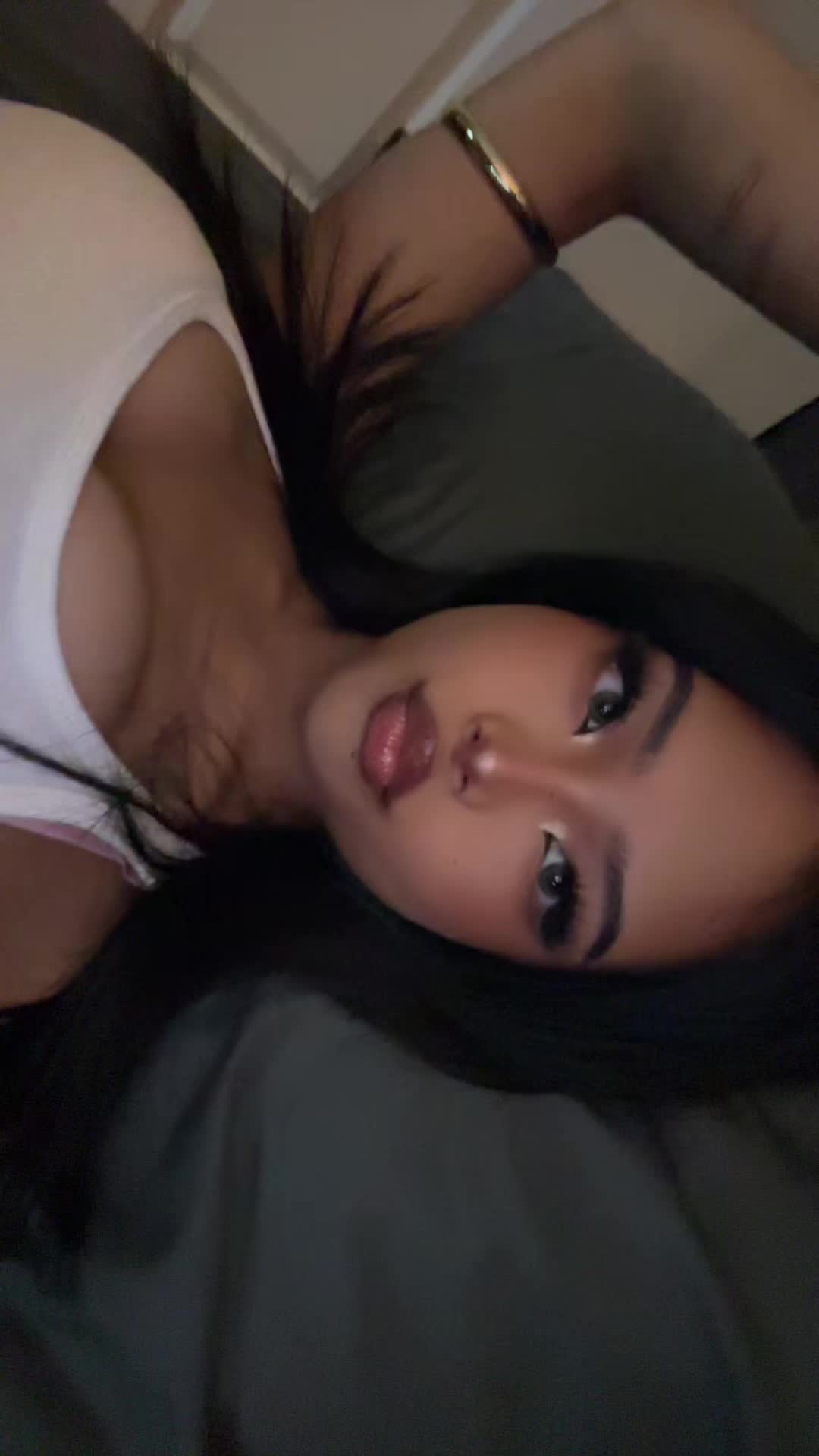 @Vaya