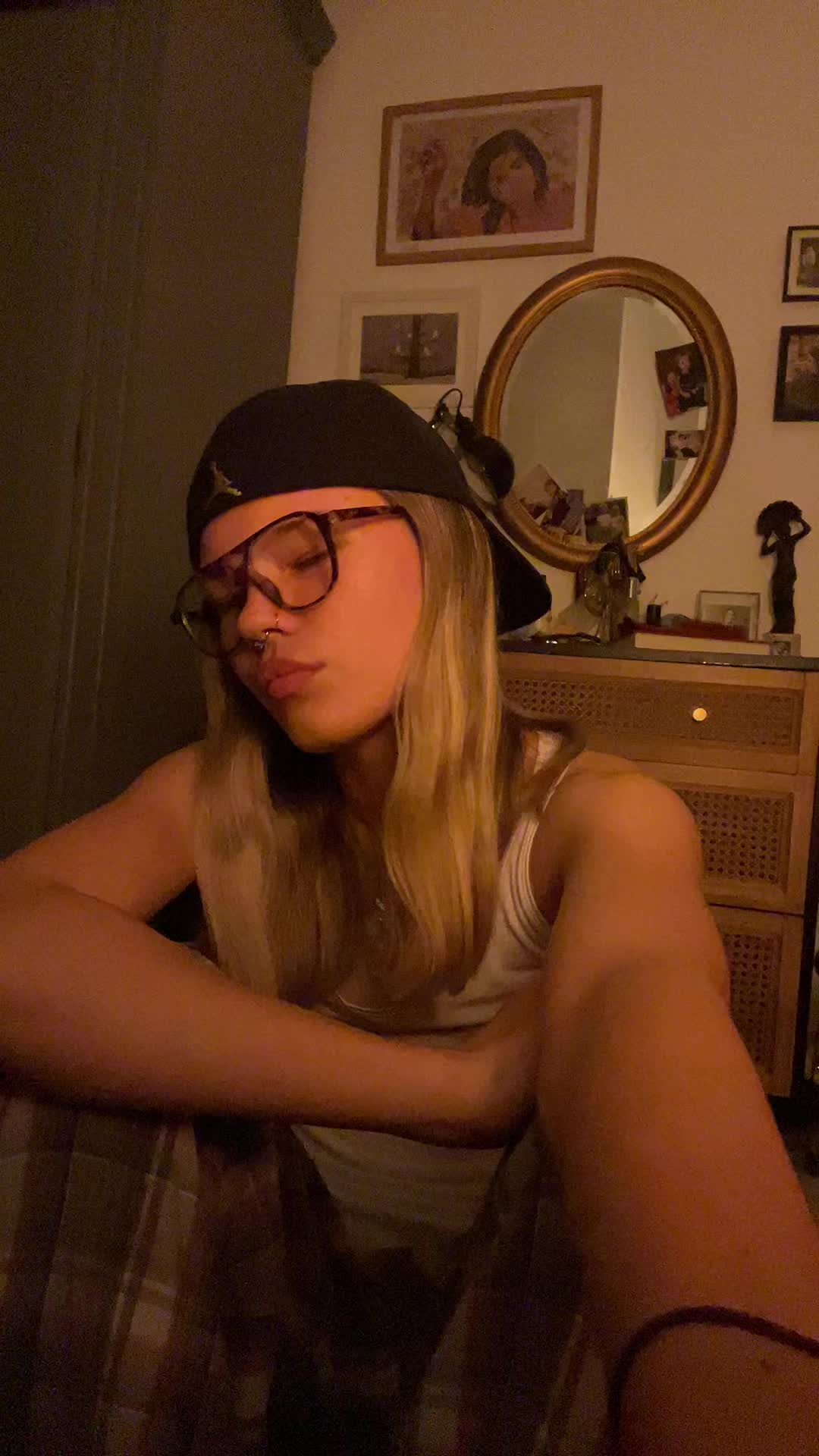 @Eva