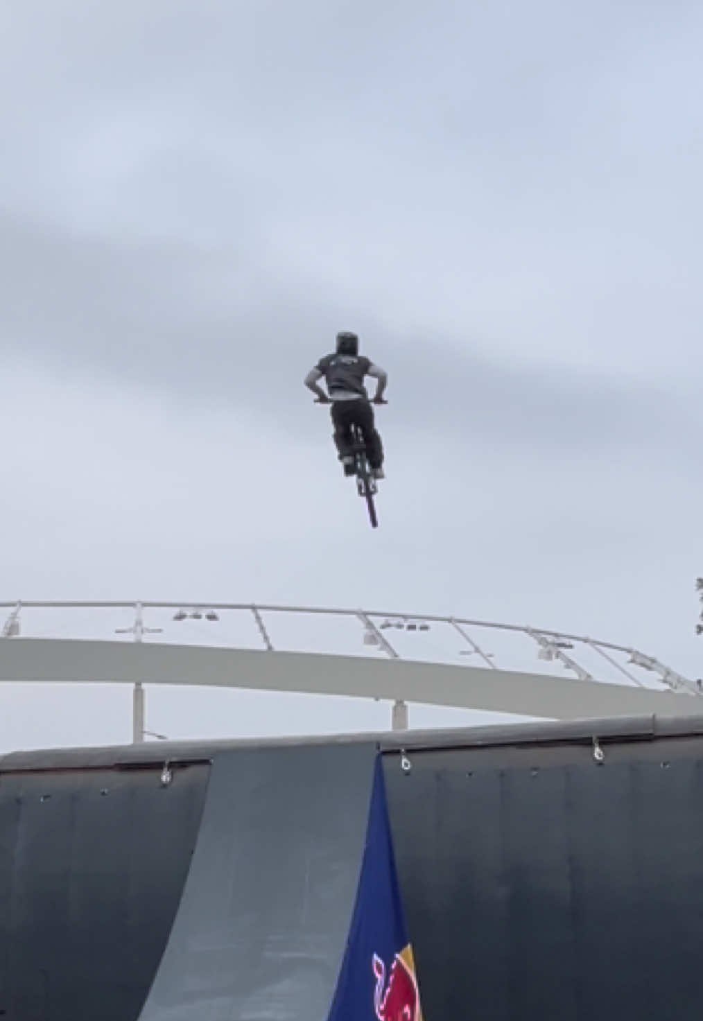 @Johnnyschmidt_mtb