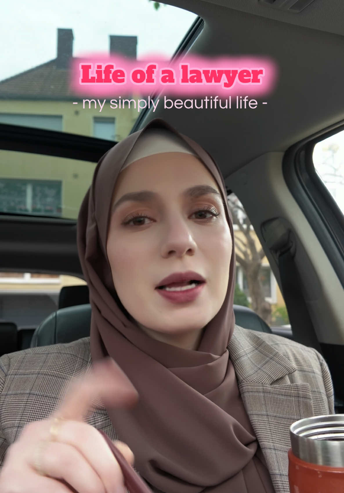@Kübra 🦋 | Creator & Lawyer