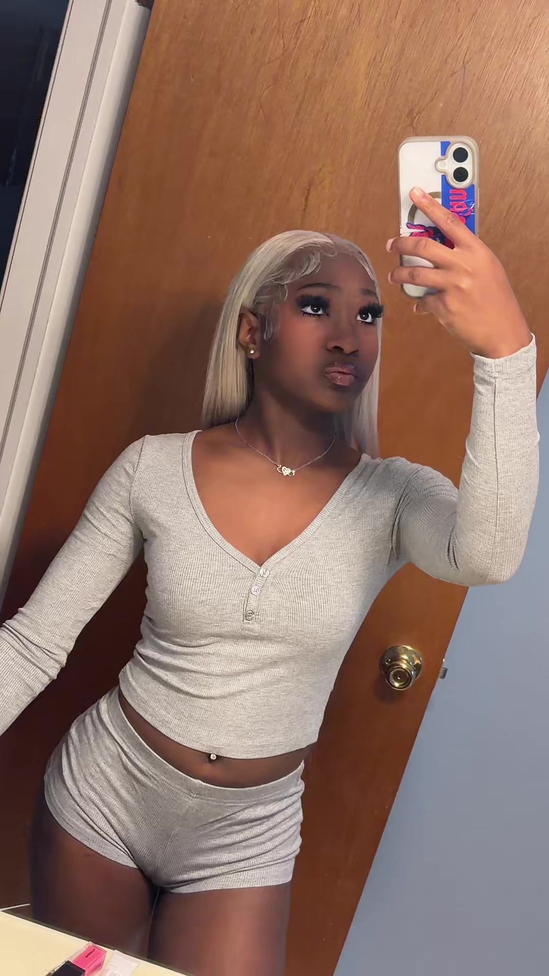 @Queenariiiberryyy🍓