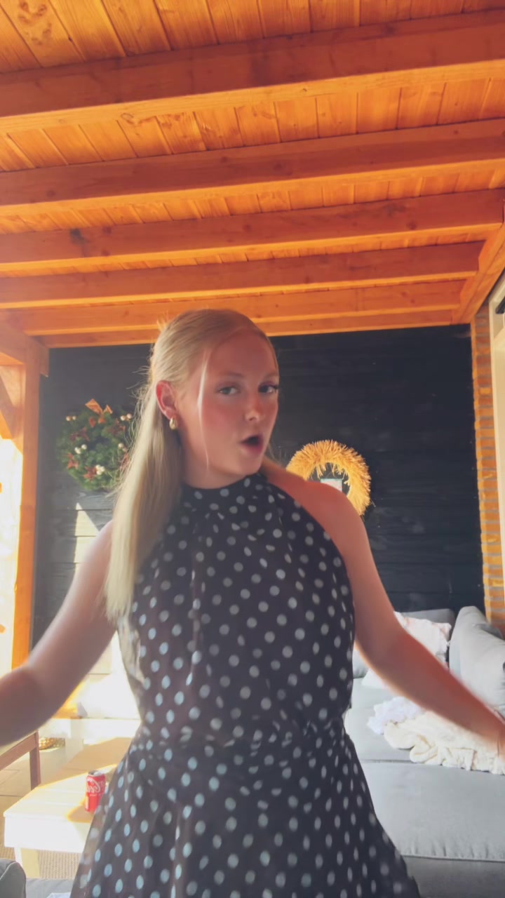 @Melanyyvette