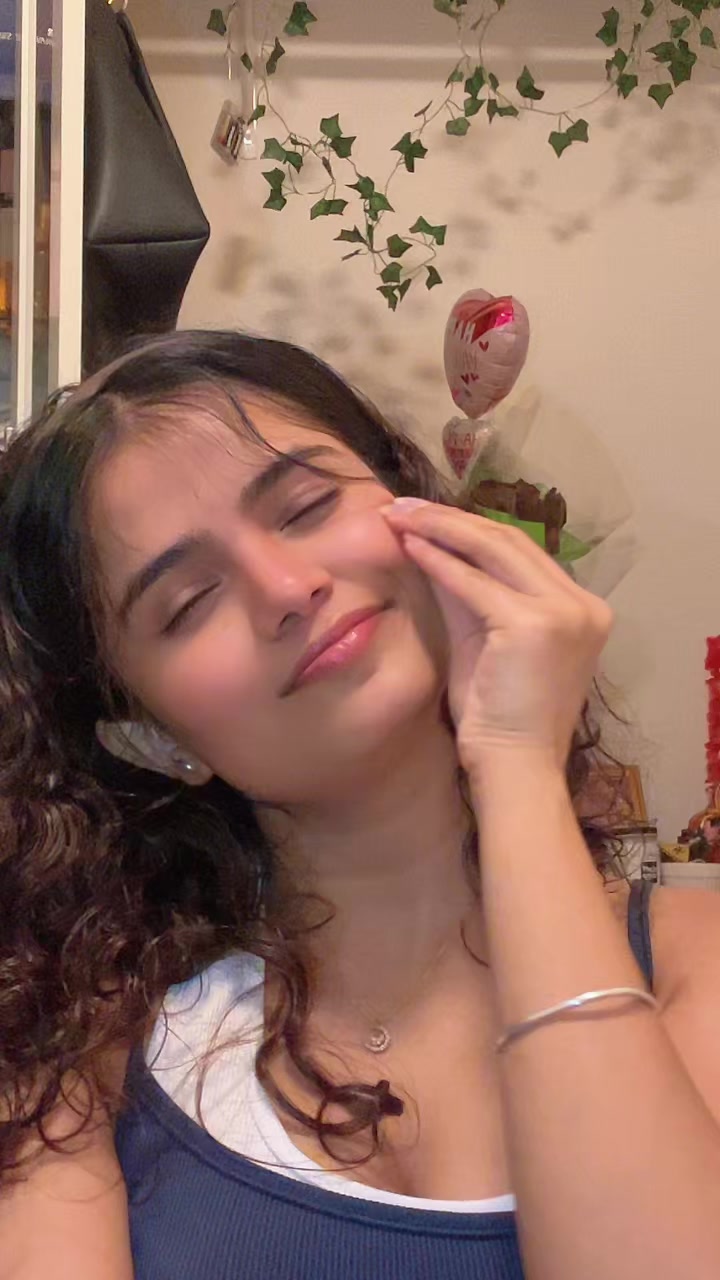 @Aaku🧿🎀