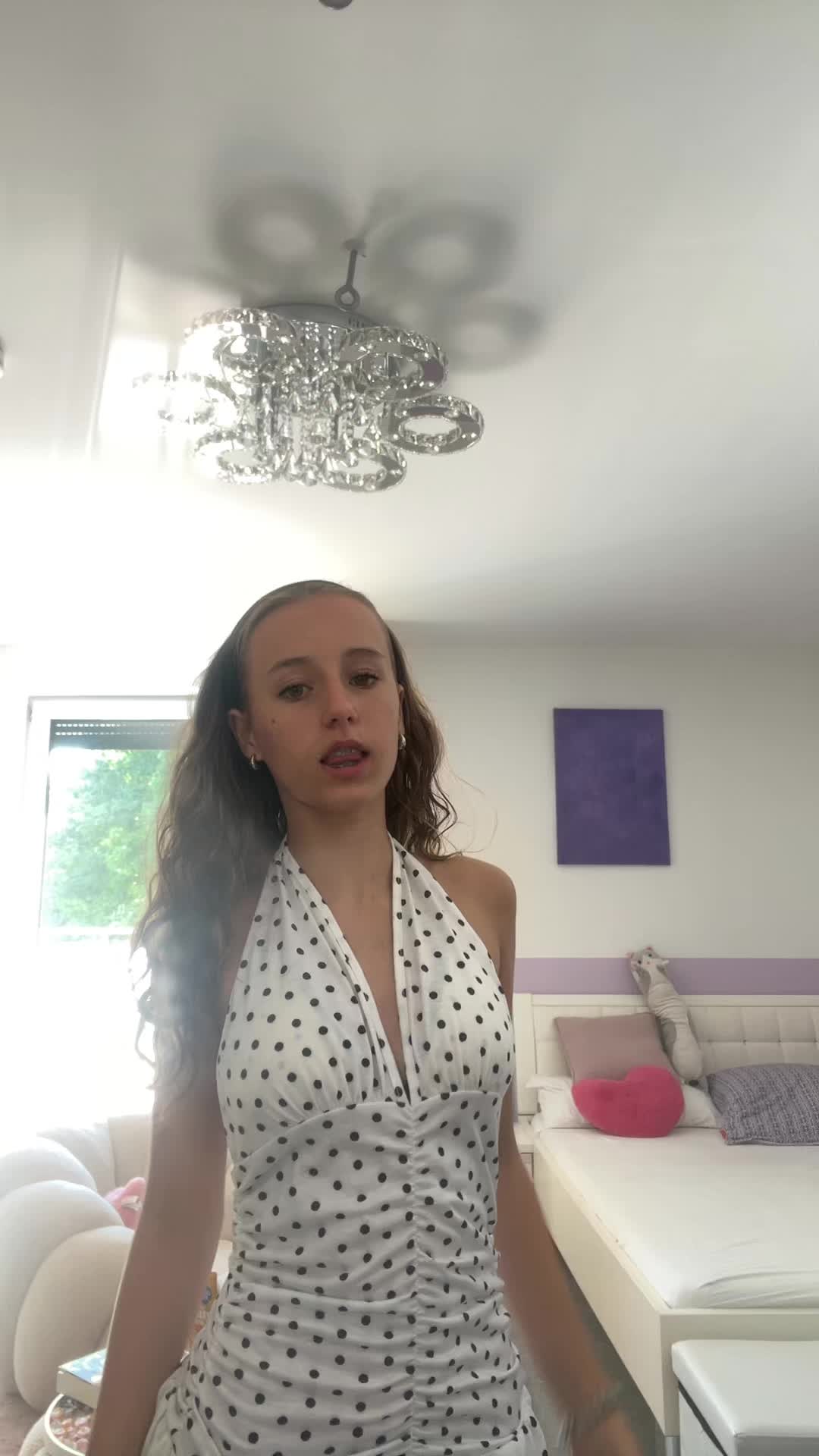 @Laraaa