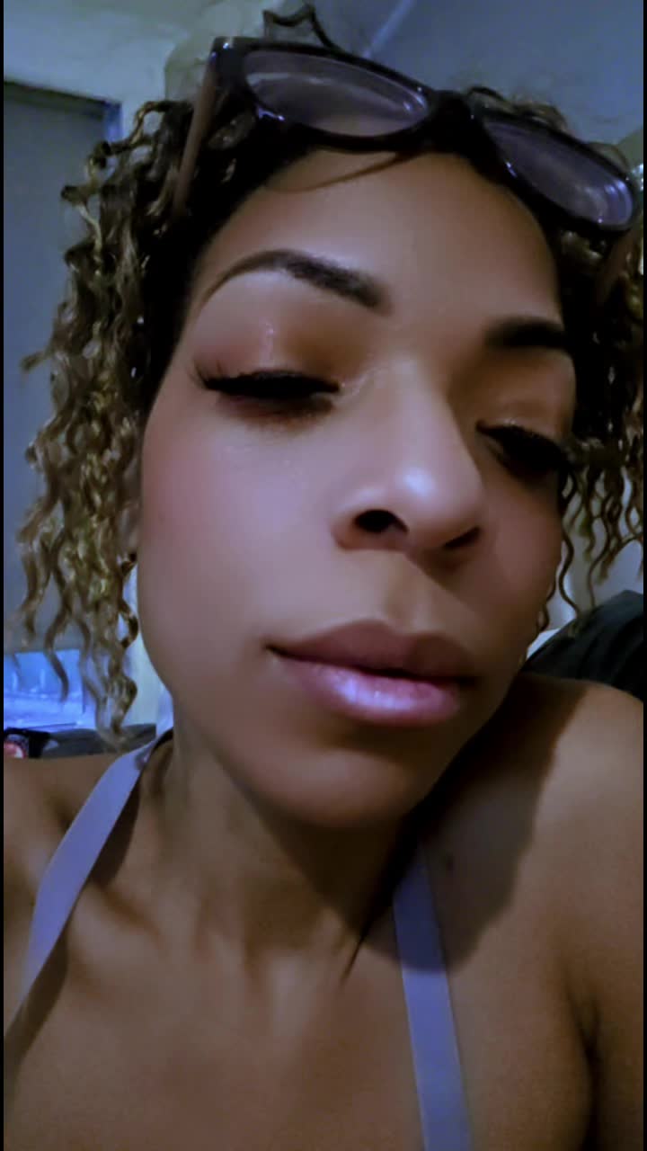 @Tee