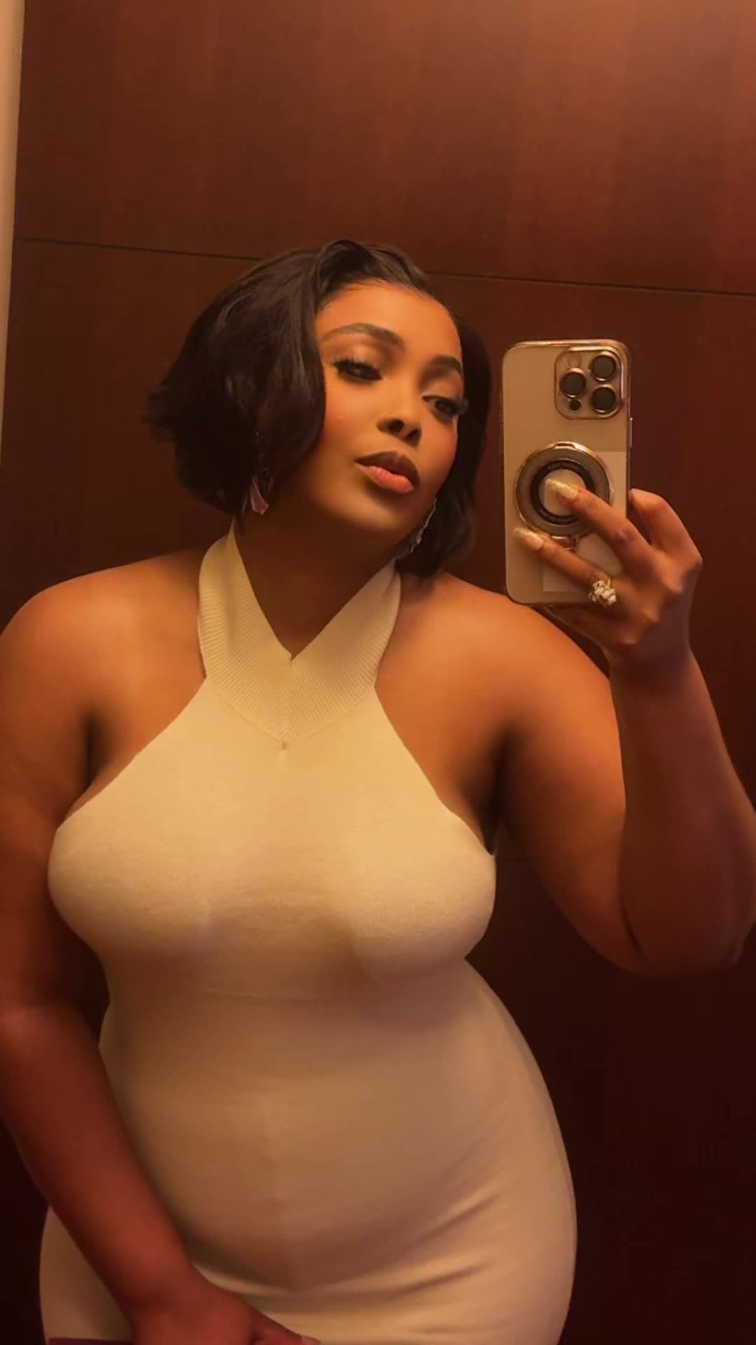 @veveltivory