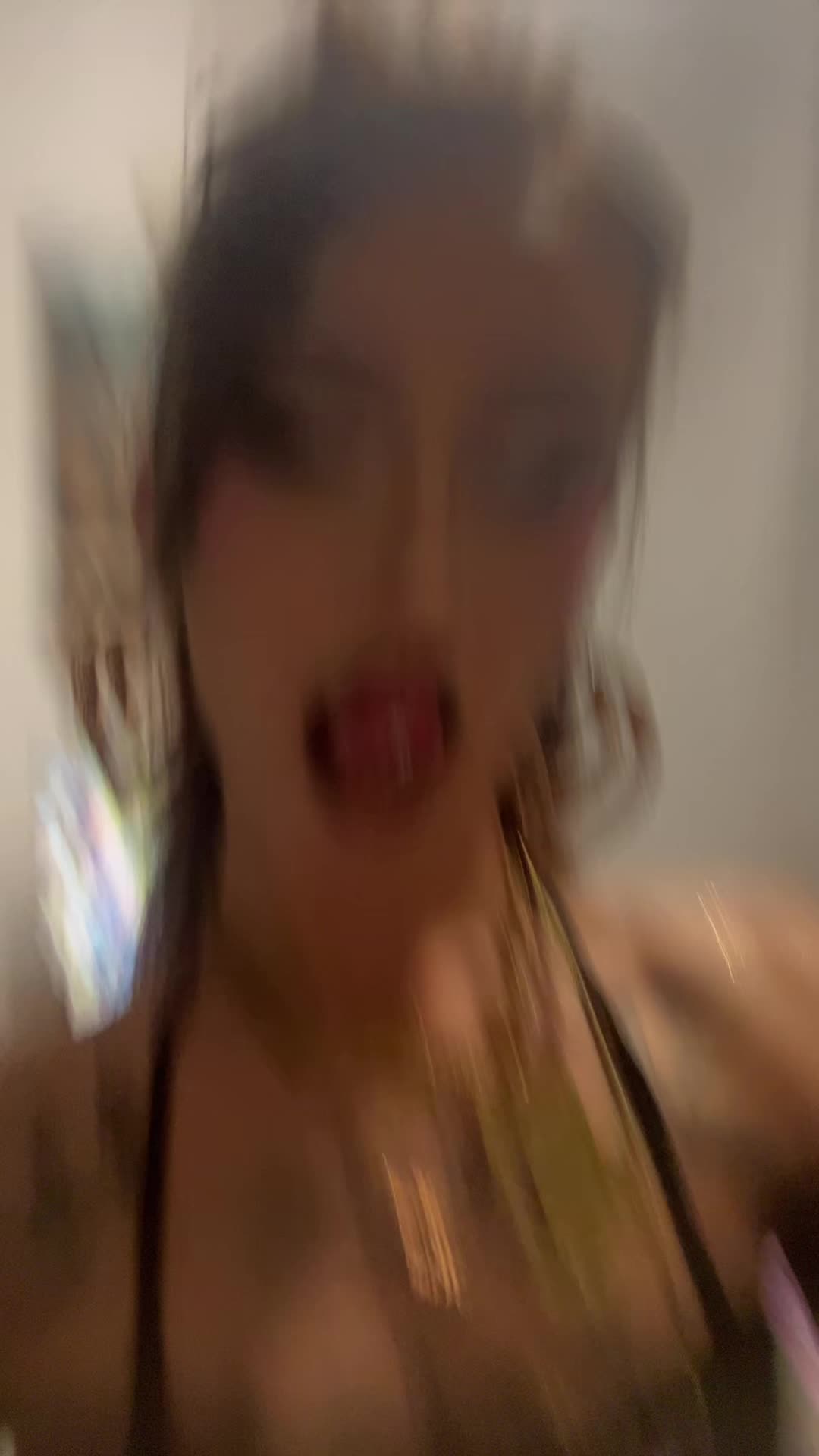 @Lahoeee