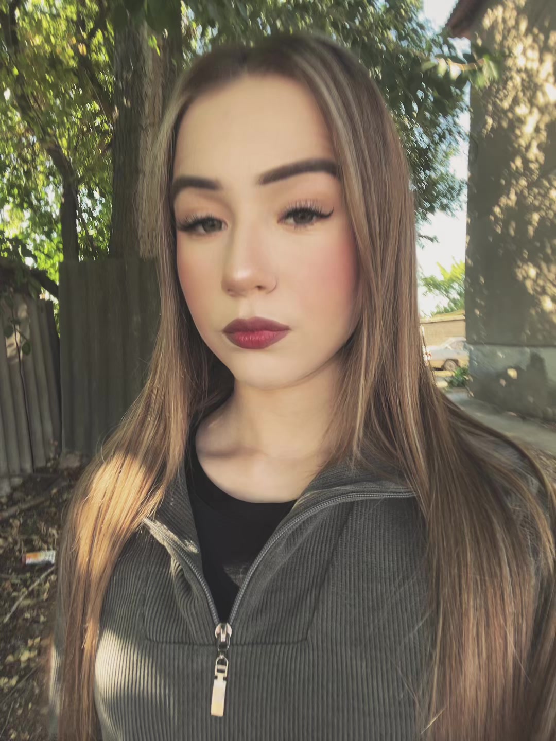 @➷︎