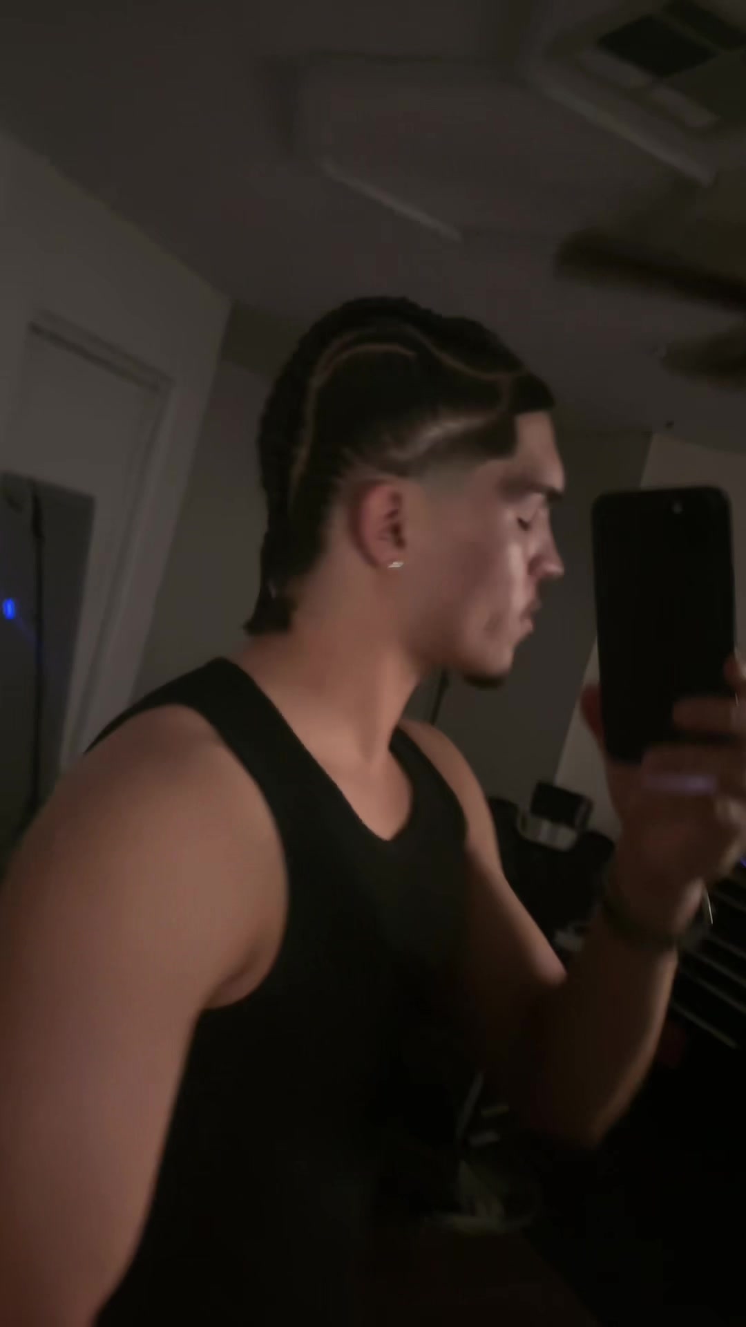 @XCutz