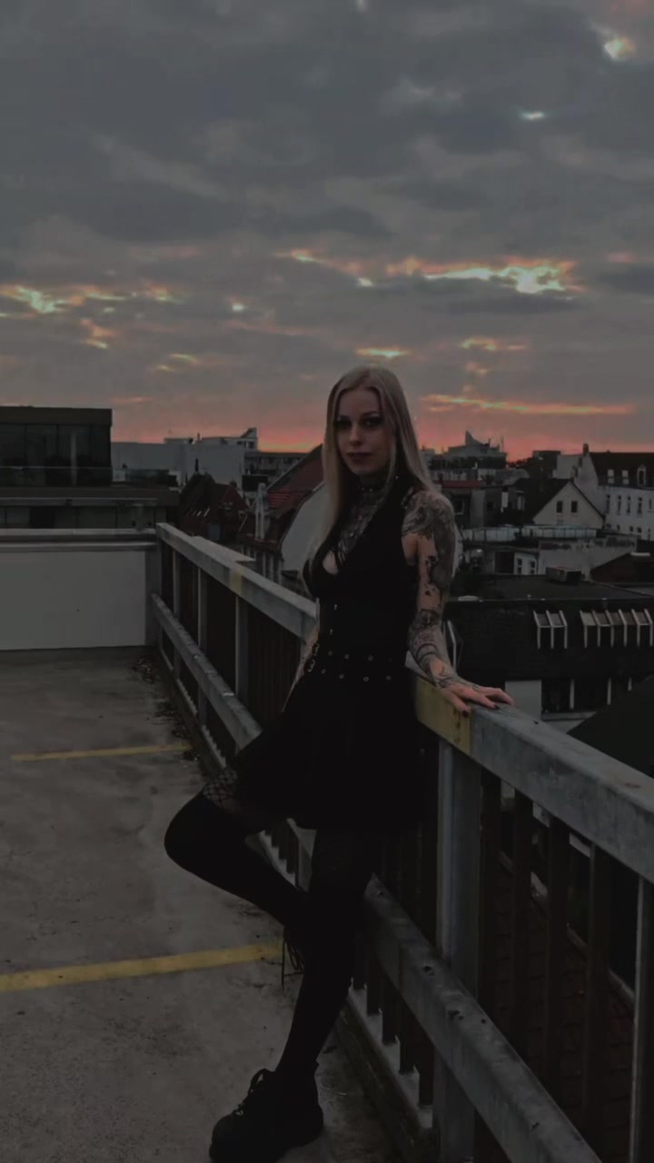 @Kim 🥀