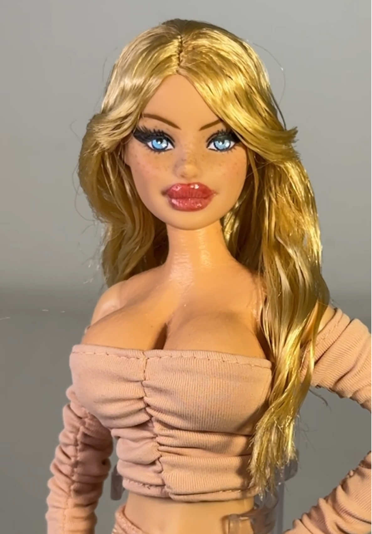 @AFTER2AM.dolls