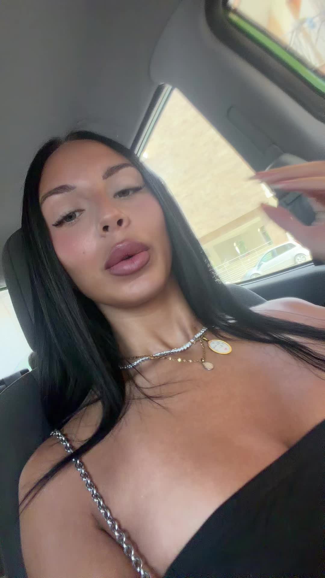 @MIRIANA