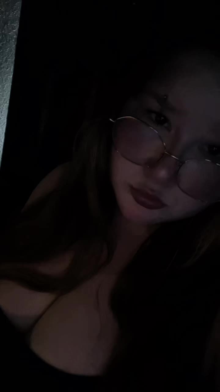 @yourlocalweird_madie01