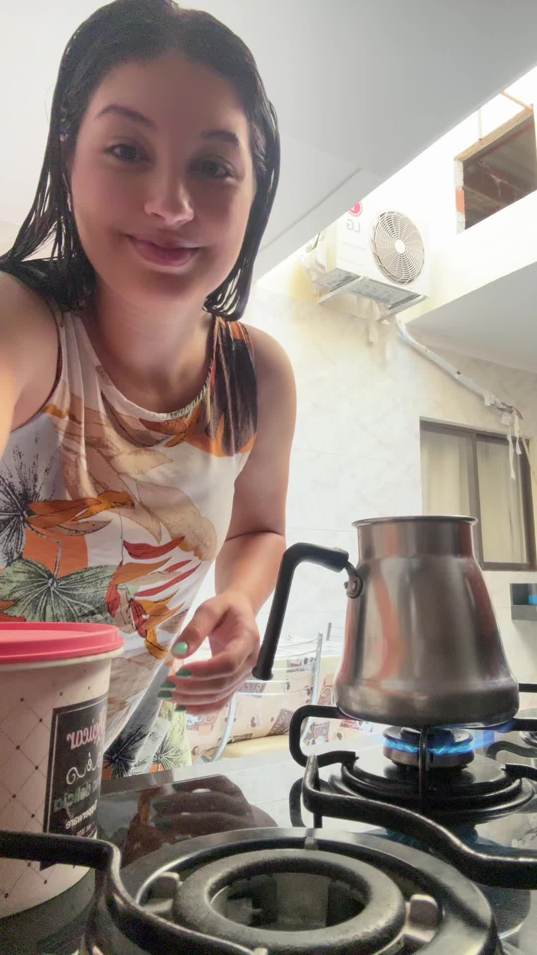@Dheboragomees_