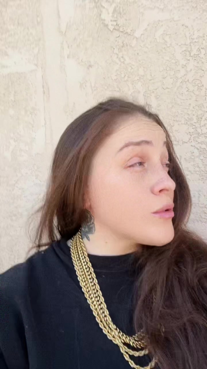 @ItzDanii