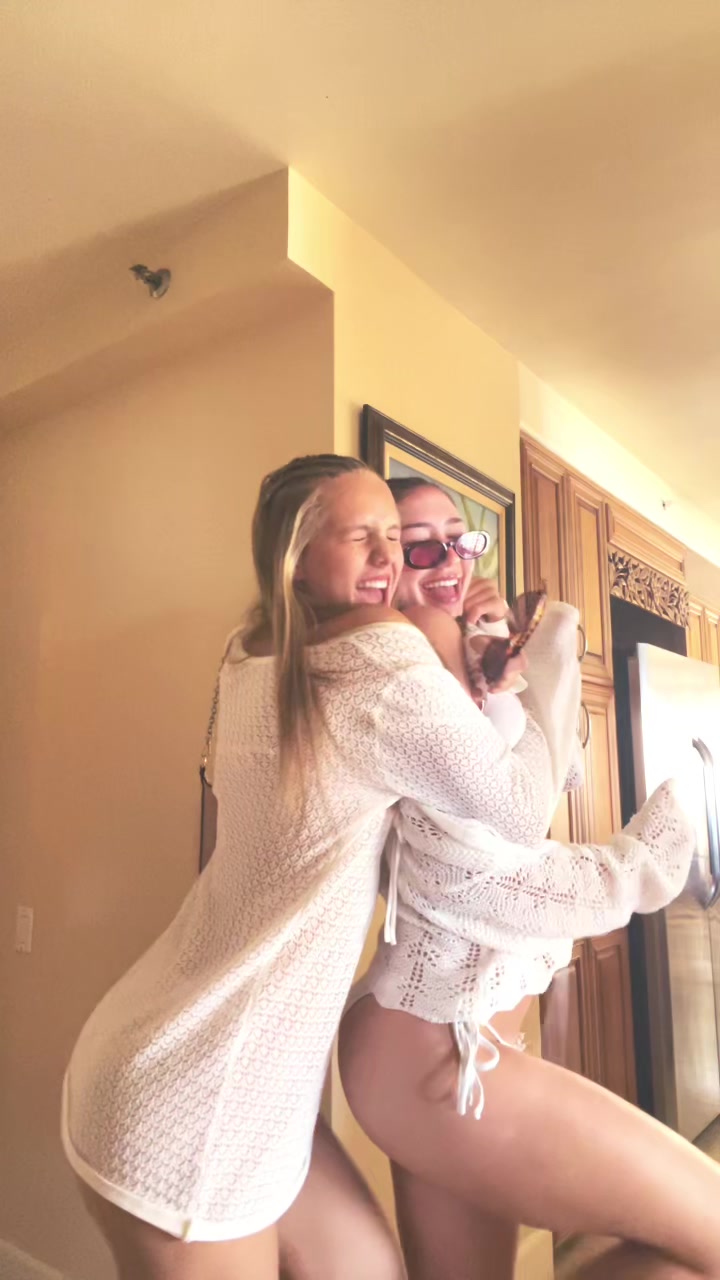 @ʎuuɐ˥ 💕🐆