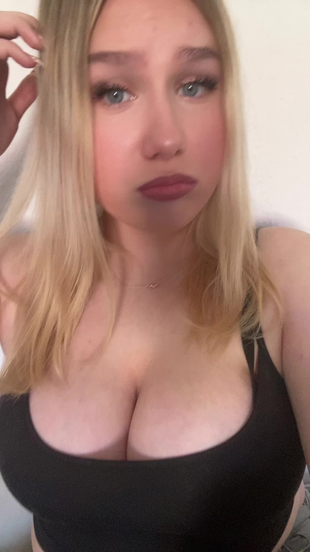 @Finja🇩🇪