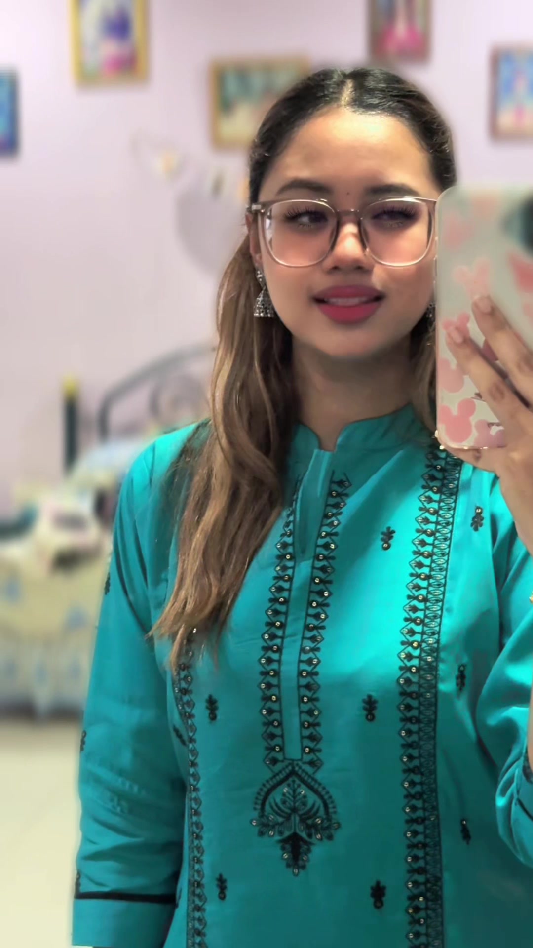 @🕊️🤍Karthigaa 🤍🕊️