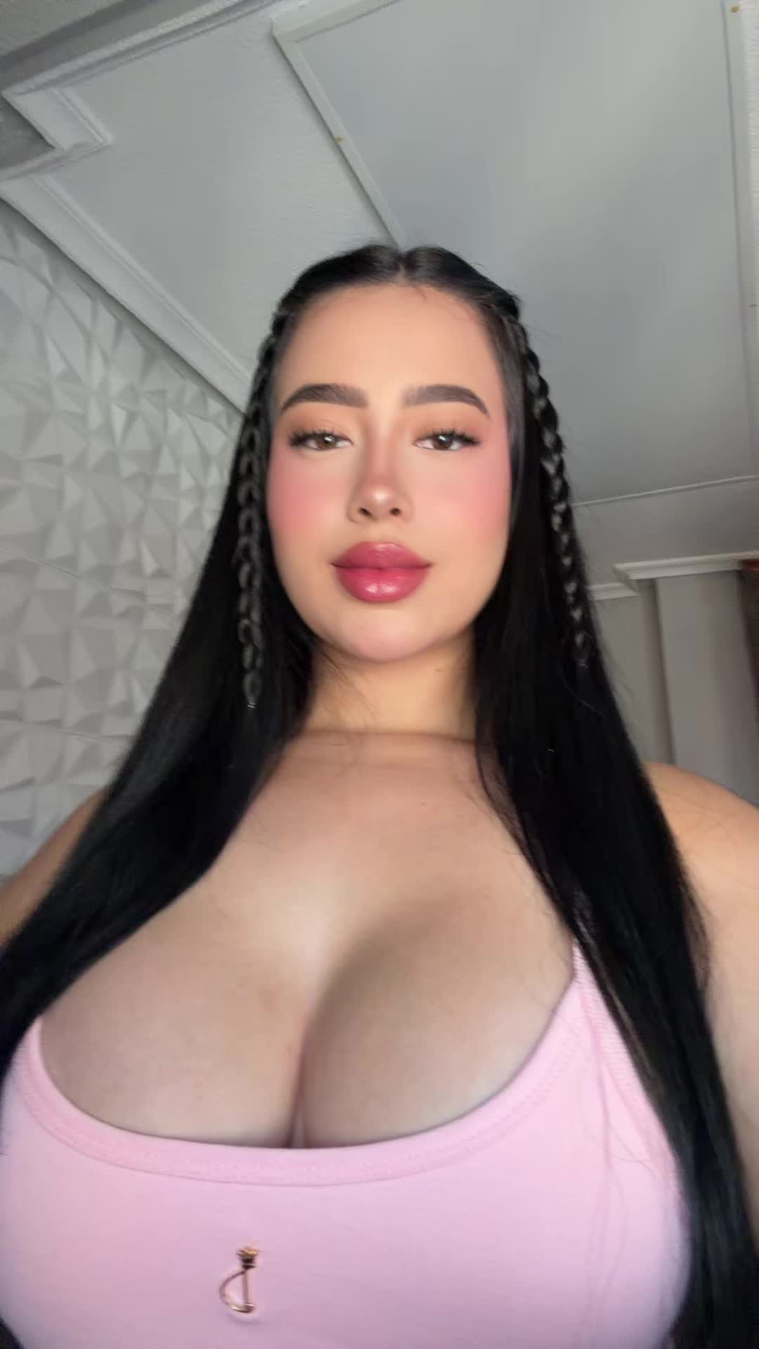 @valesuarezl_2 👑