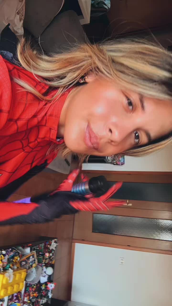 @Noemi