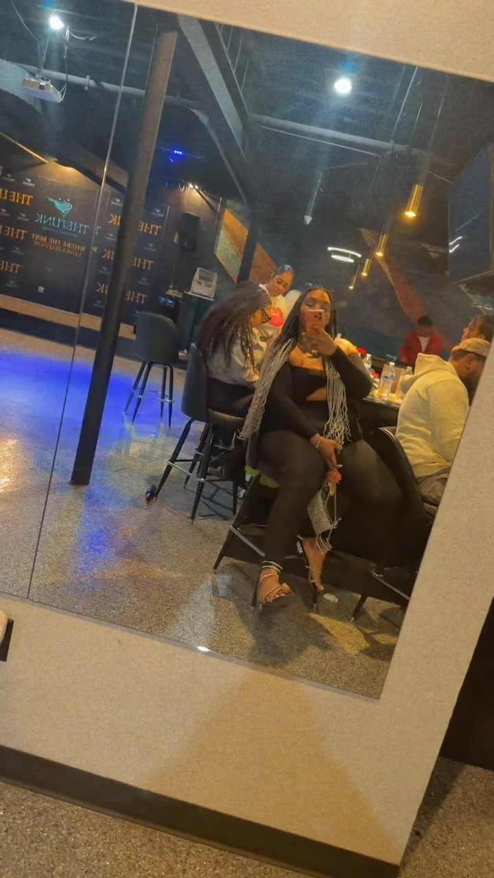 @zuriisanaa