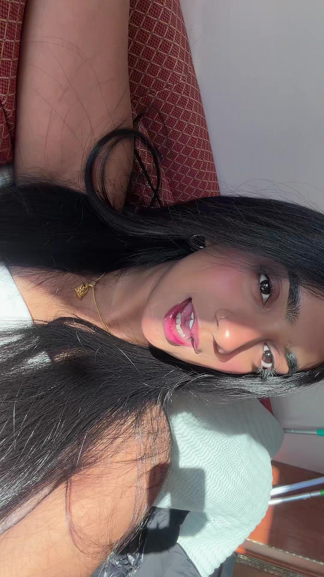 @anj