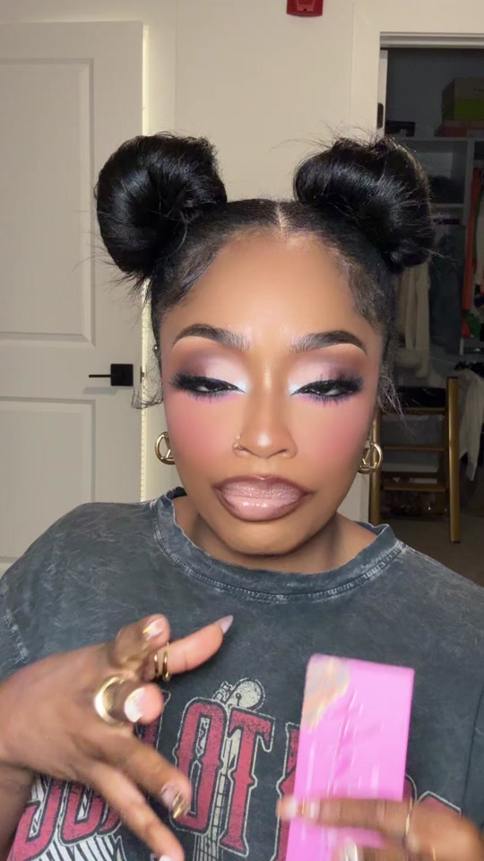 @Scratchedbykat cosmetics